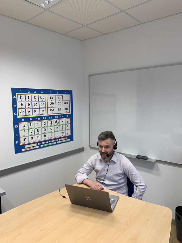 cursos de ingles online en grupo